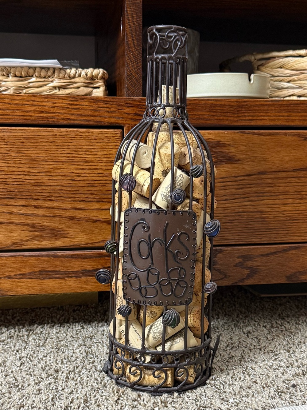 Metal Wine Bottle Cork Holder with Corks